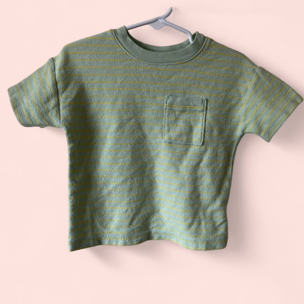 12-18M Boy Old Navy Short Sleeve Textured Pocket Tee Toddler Boy Shirt